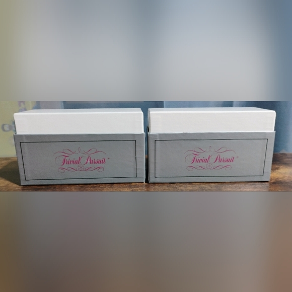 Trivial Pursuit Silver Screen Edition Card Game - Picture 6 of 8